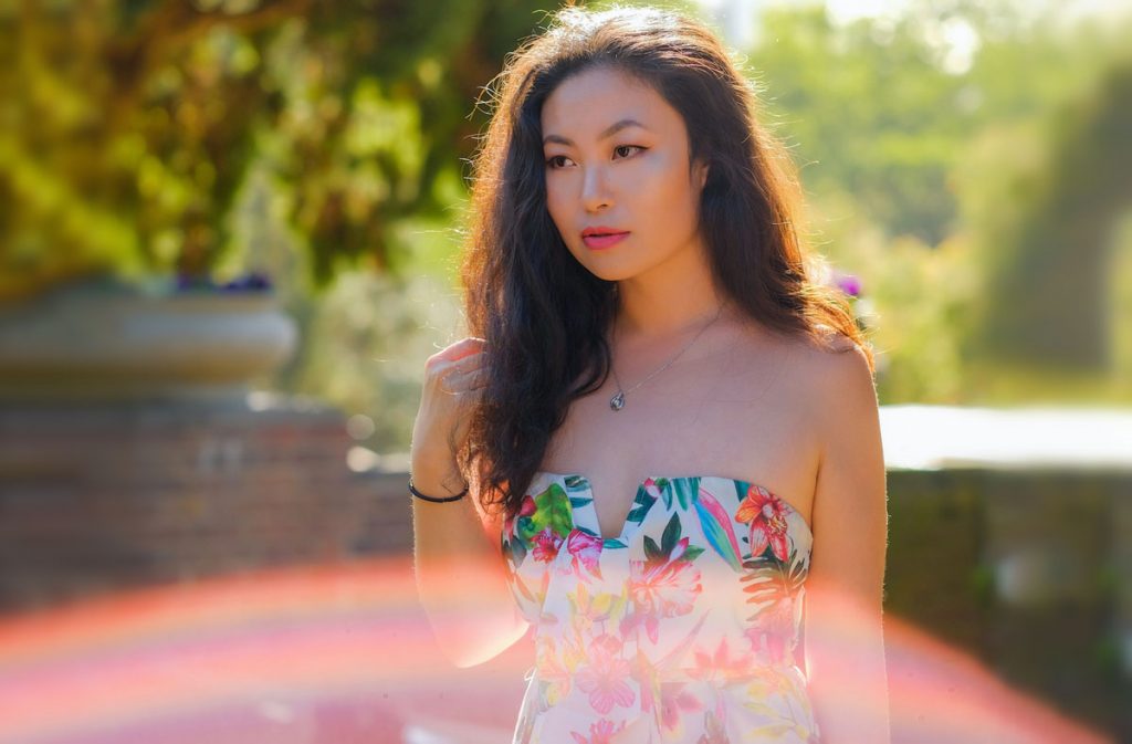 Dating a Singaporean Woman